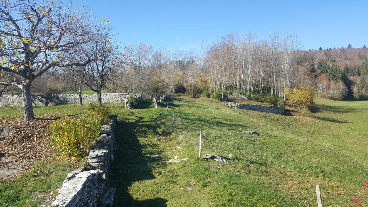 Gite Bard Des Ours Saint-Martin-en-Vercors Esterno foto