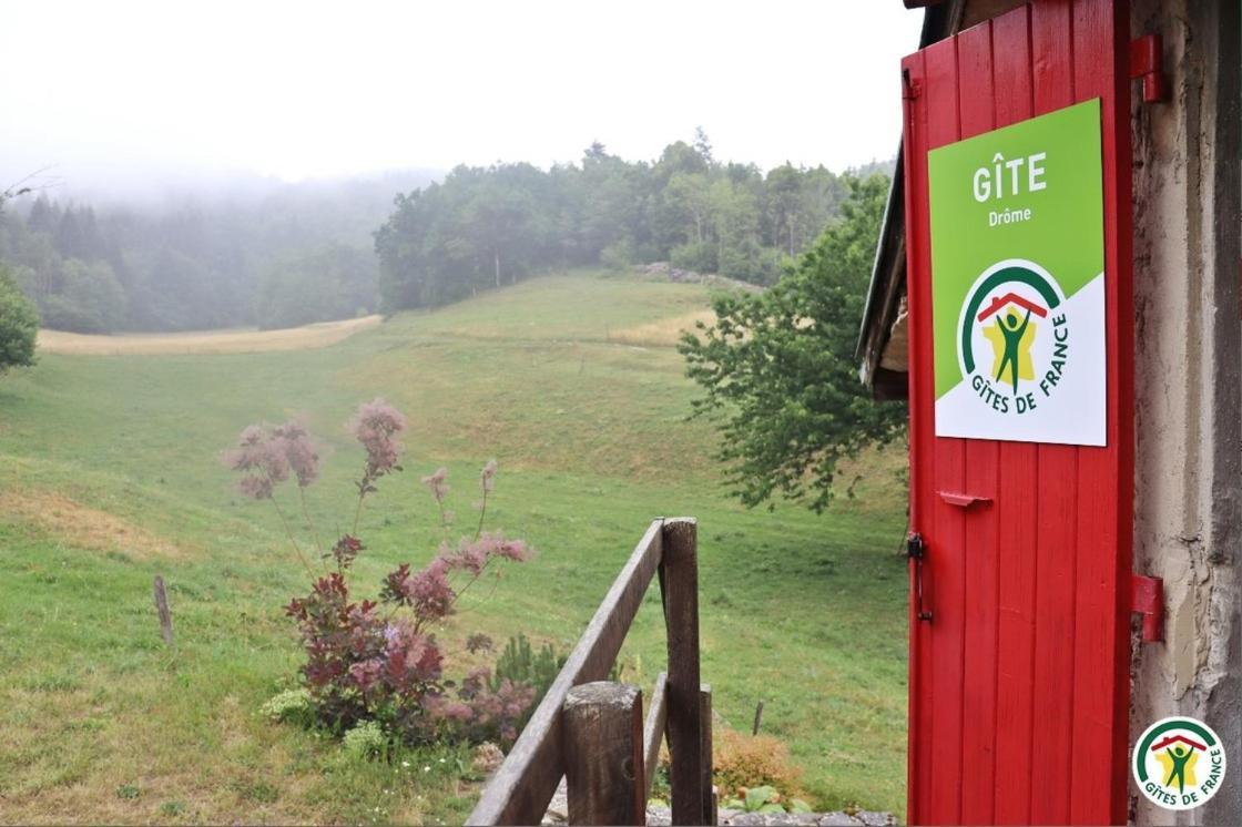 Gite Bard Des Ours Saint-Martin-en-Vercors Esterno foto